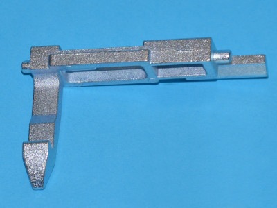 Металлическая защелка двери для стиральной машины Hisense HK1884375